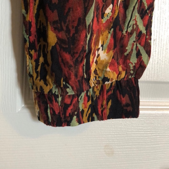 Paper tee pants. Size large. Worn once. - Picture 5 of 5